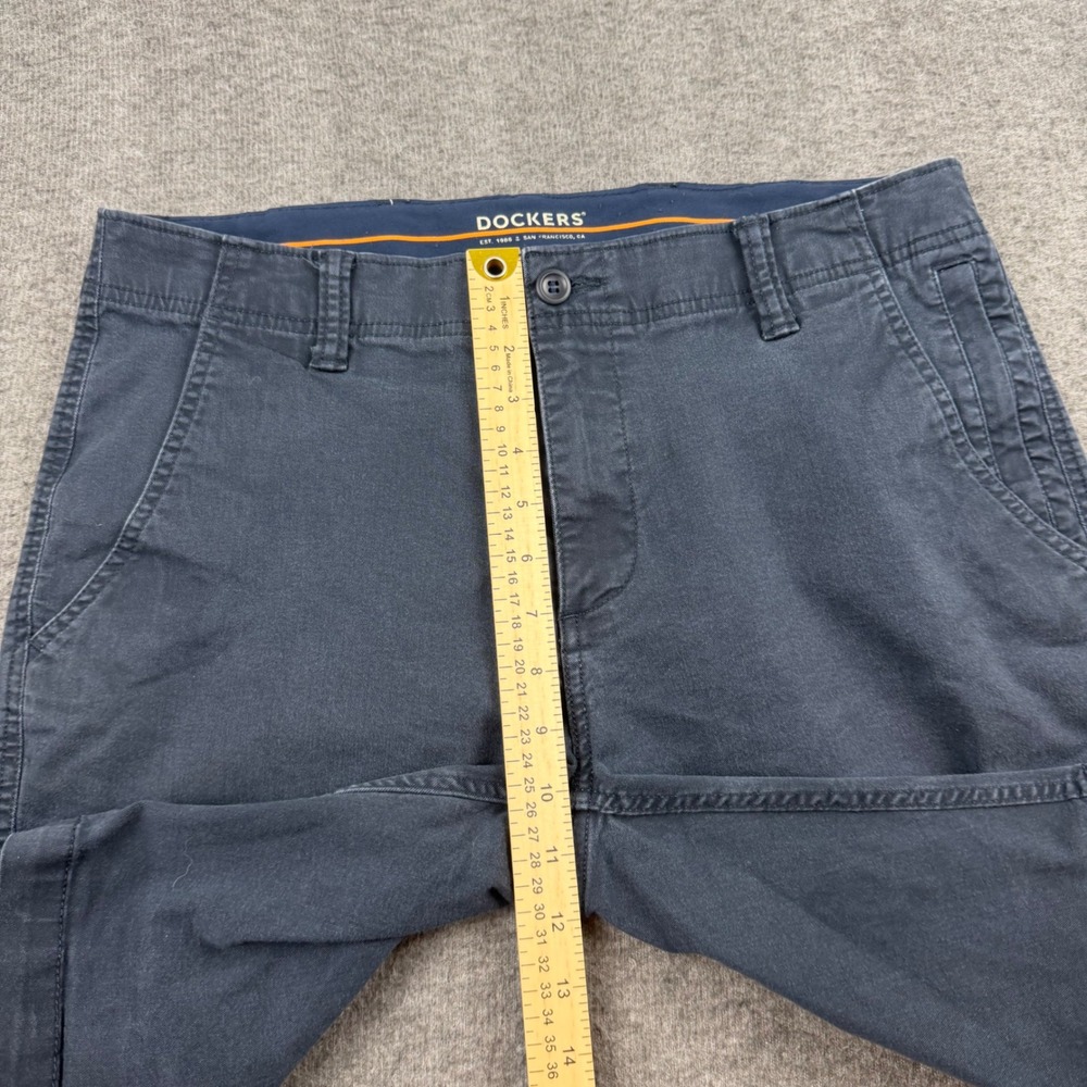 Dockers Chino Shorts Men's 34 Navy Blue Stretch Cotton Flat Front Casual - Picture 9 of 11